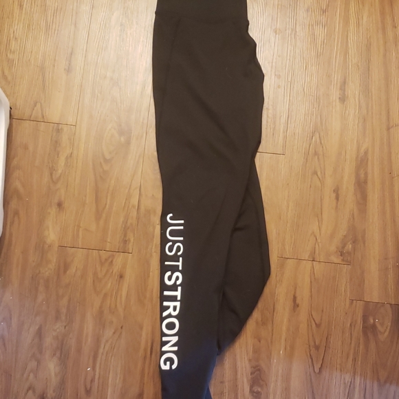 Just Strong leggings - Picture 2 of 4